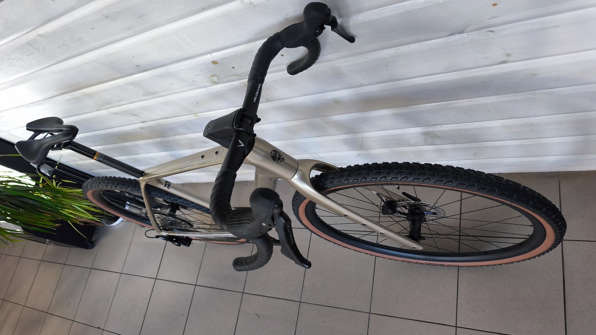 Bianchi Arcadex Comp GRX Metal Sand M — Dodatkowe