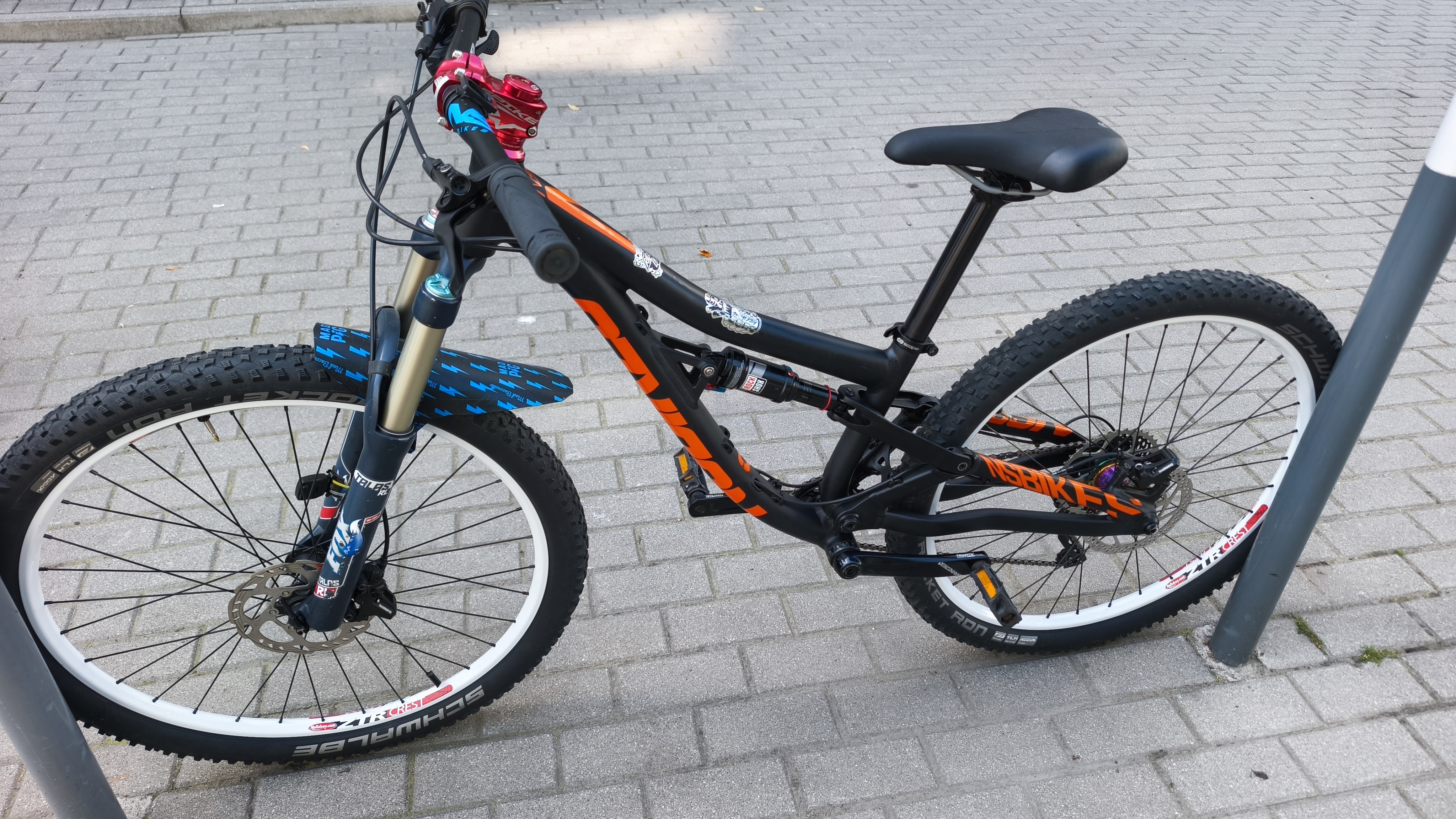 NS Bikes NERD Custom — Bok — strona lewa