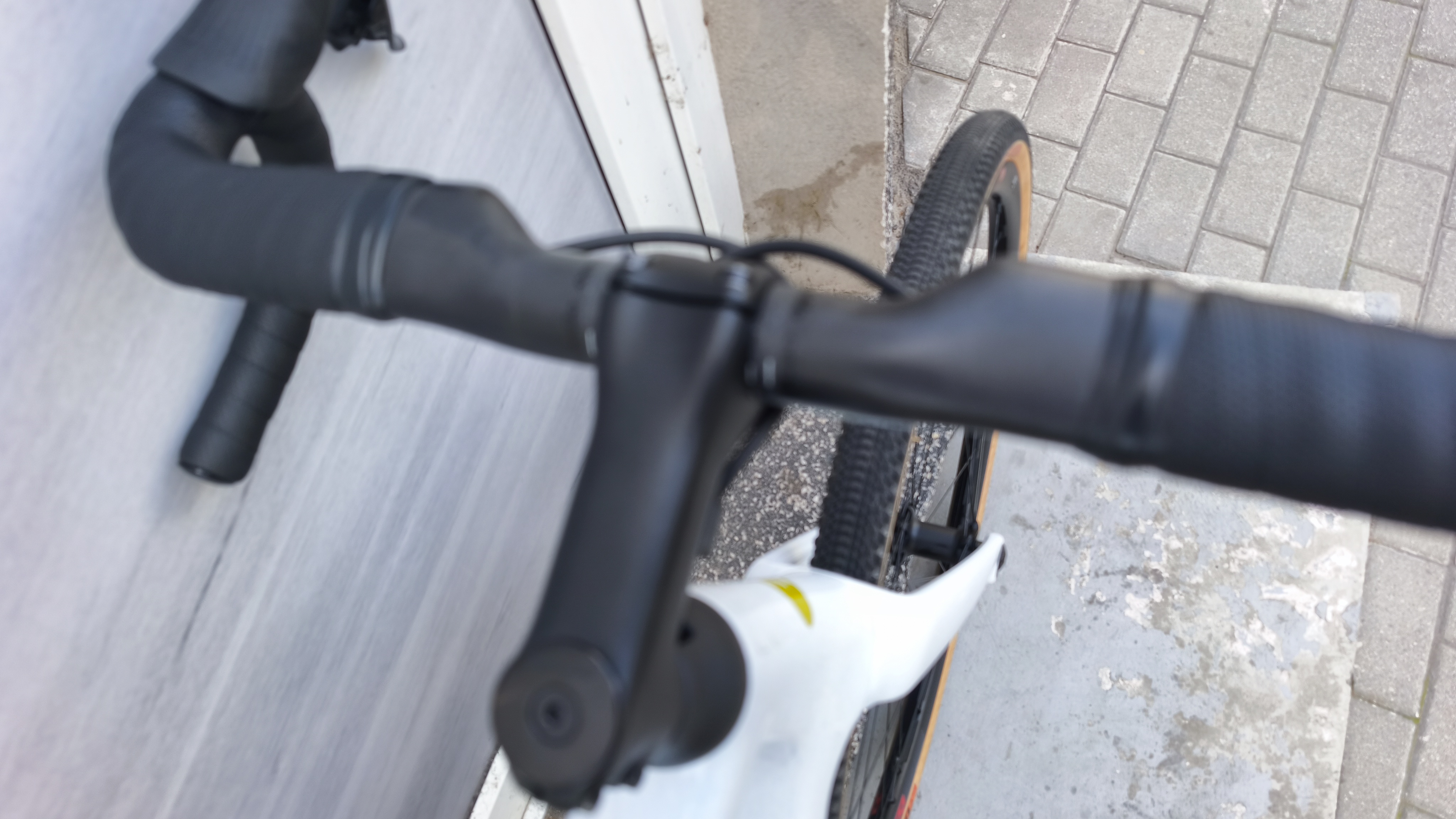 Cervelo Aspero Apex AXS XPLR Sea Ice 58cm — Dodatkowe
