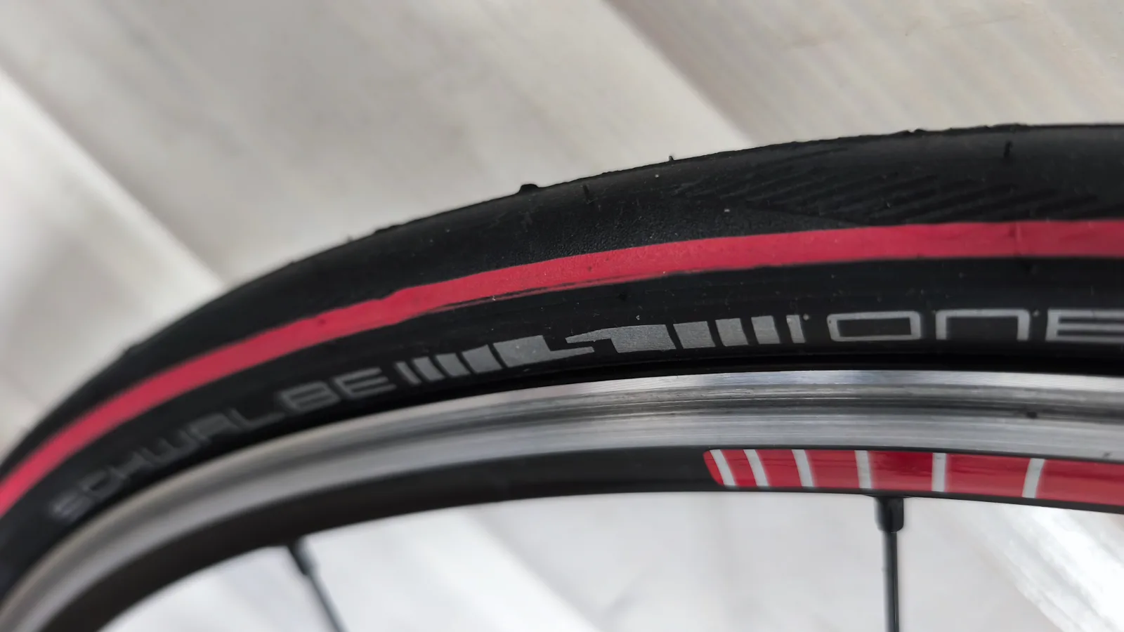 Koła szosowe DT Swiss R1800 Rim Ultegra 6700 nowe opony — Dodatkowe
