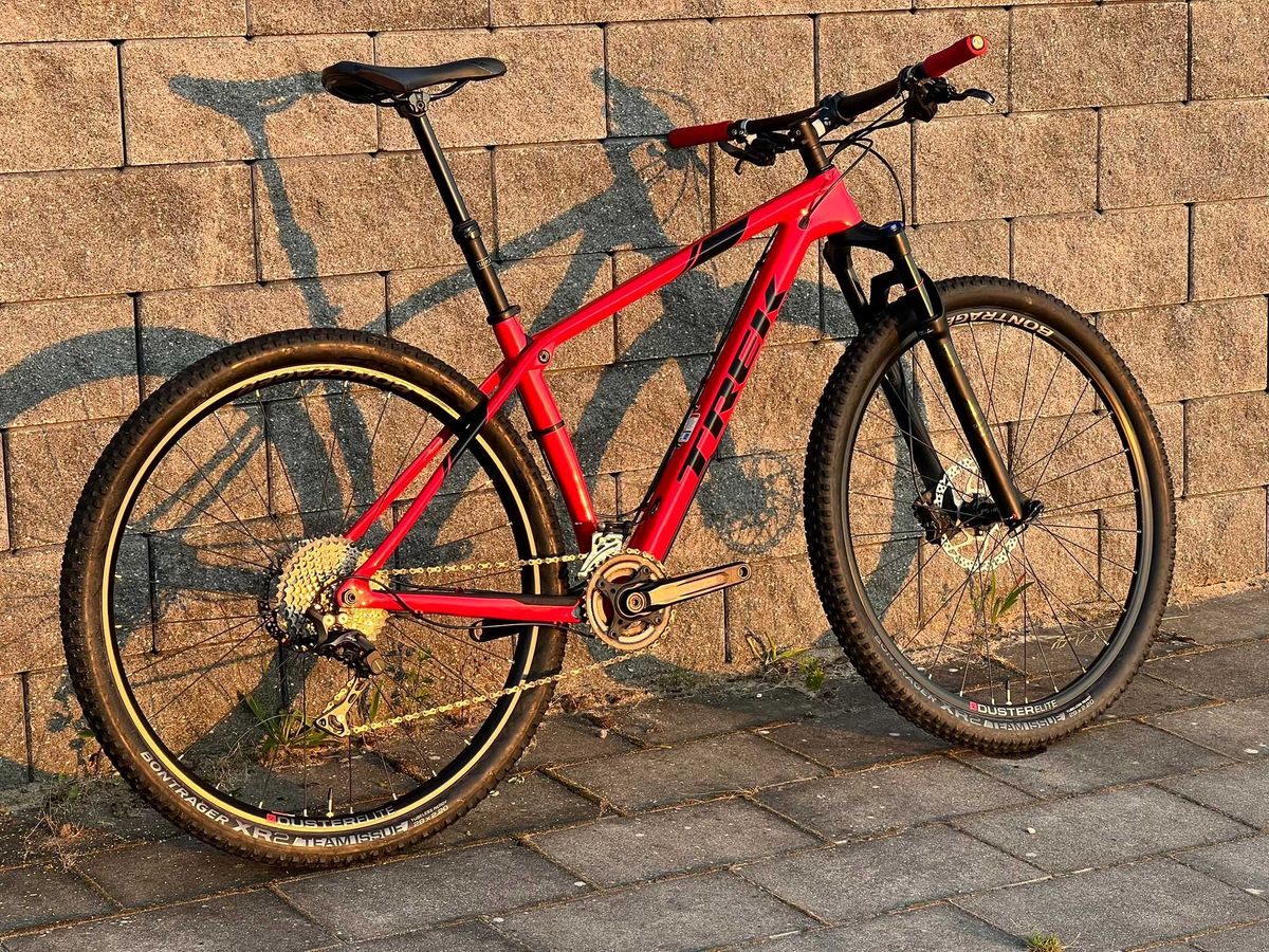 Trek Procaliber 9.6, rozmiar L, rower MTB XC carbon — Bok — strona napędu