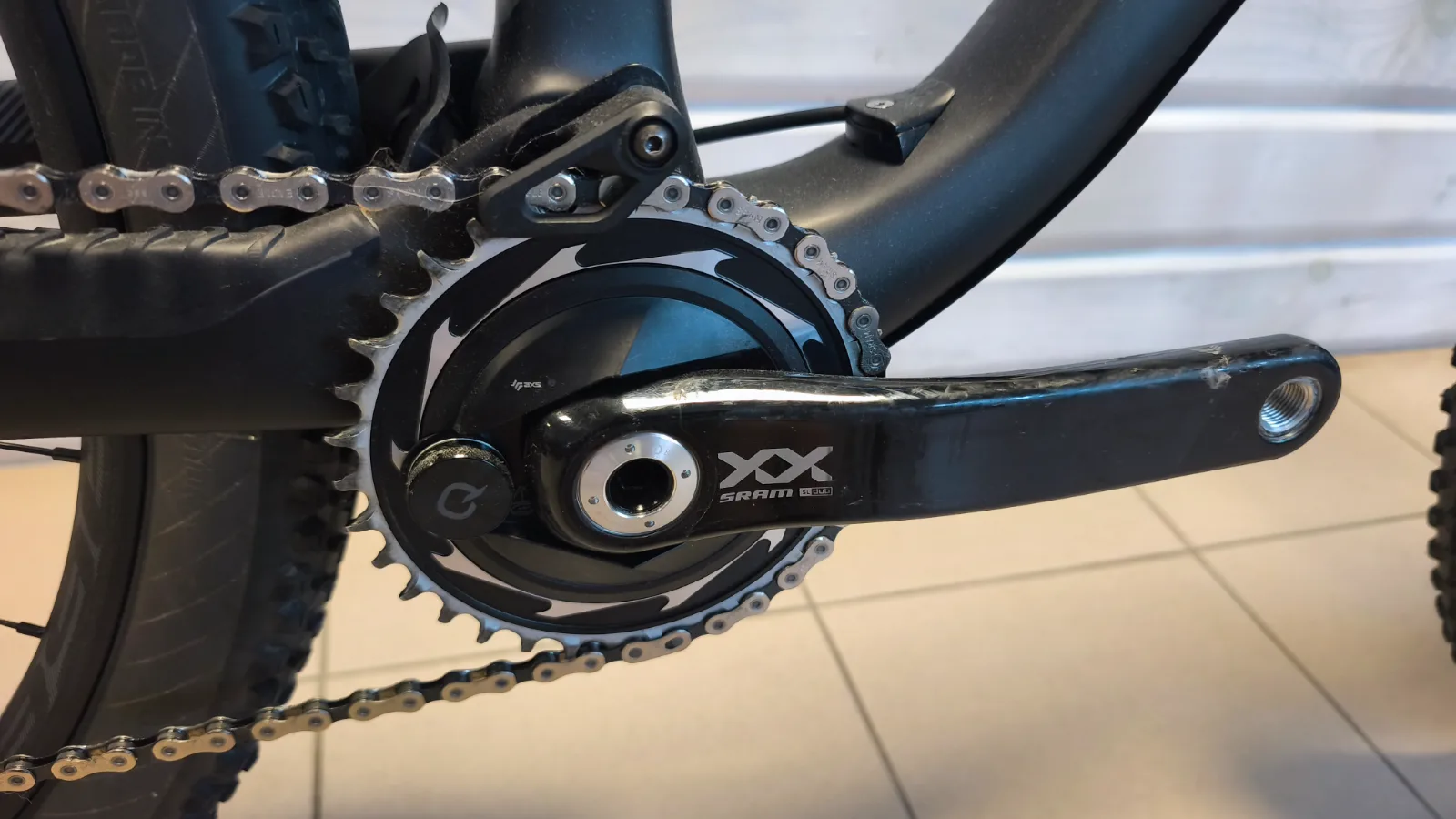 Wilier Urta SLR Sram GX AXS Custom XX Powermeter — Zbliżenie napędu
