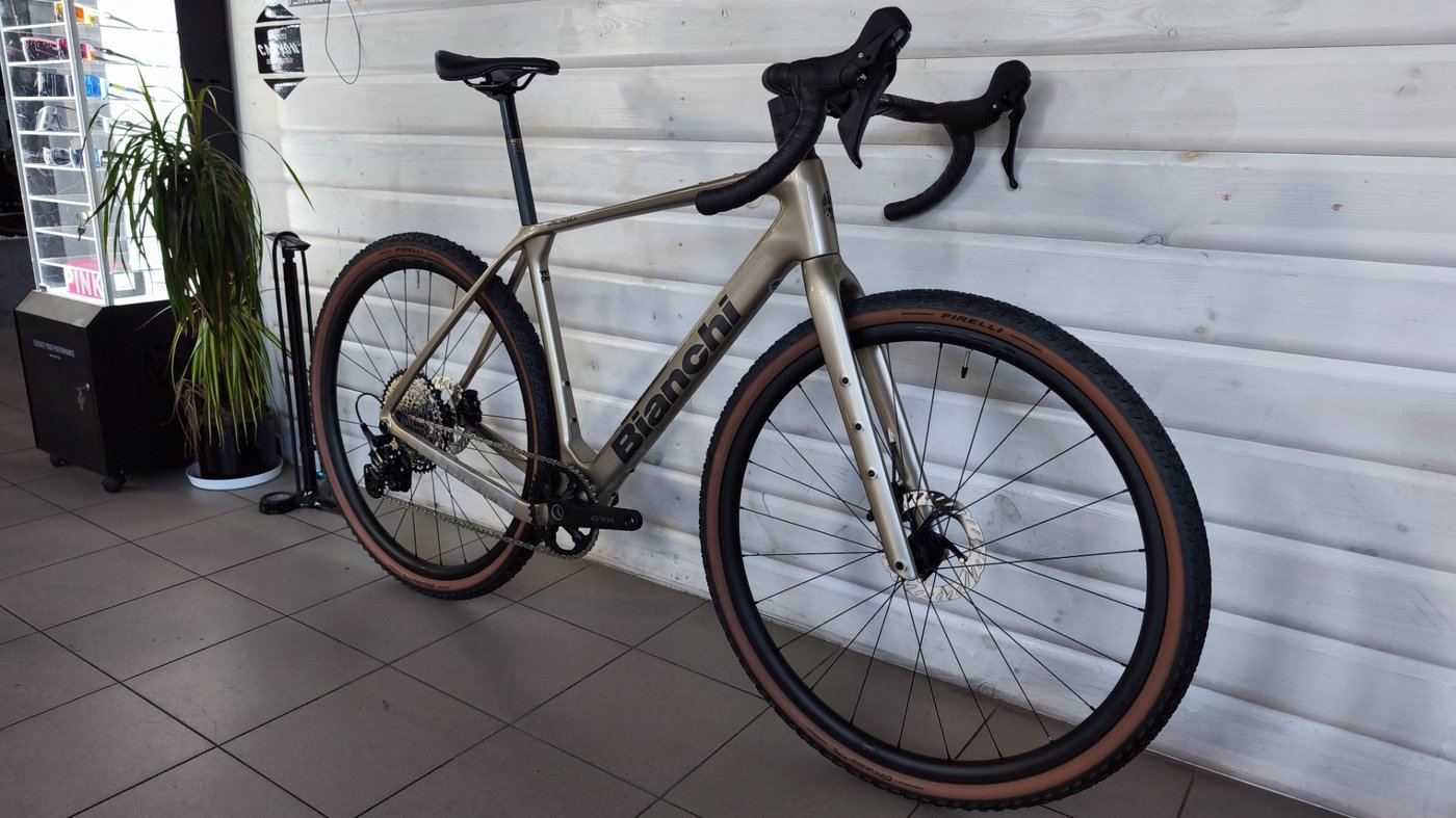 Bok — strona lewa Bok — strona lewa